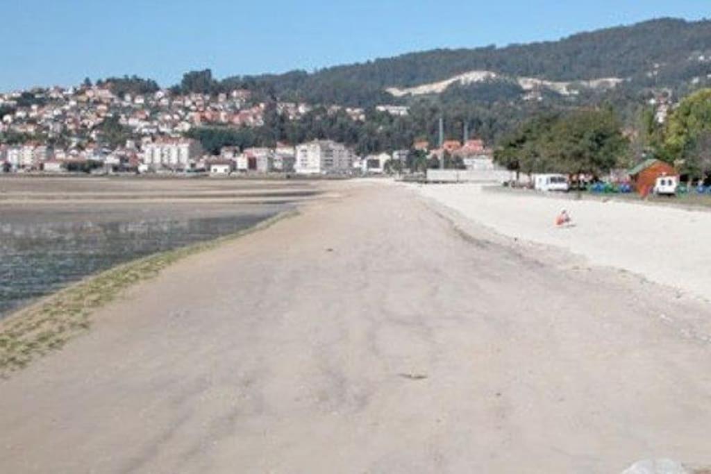 Piso A Pie De Playa Con Terraza Exclusiva Apartment Moana Bagian luar foto
